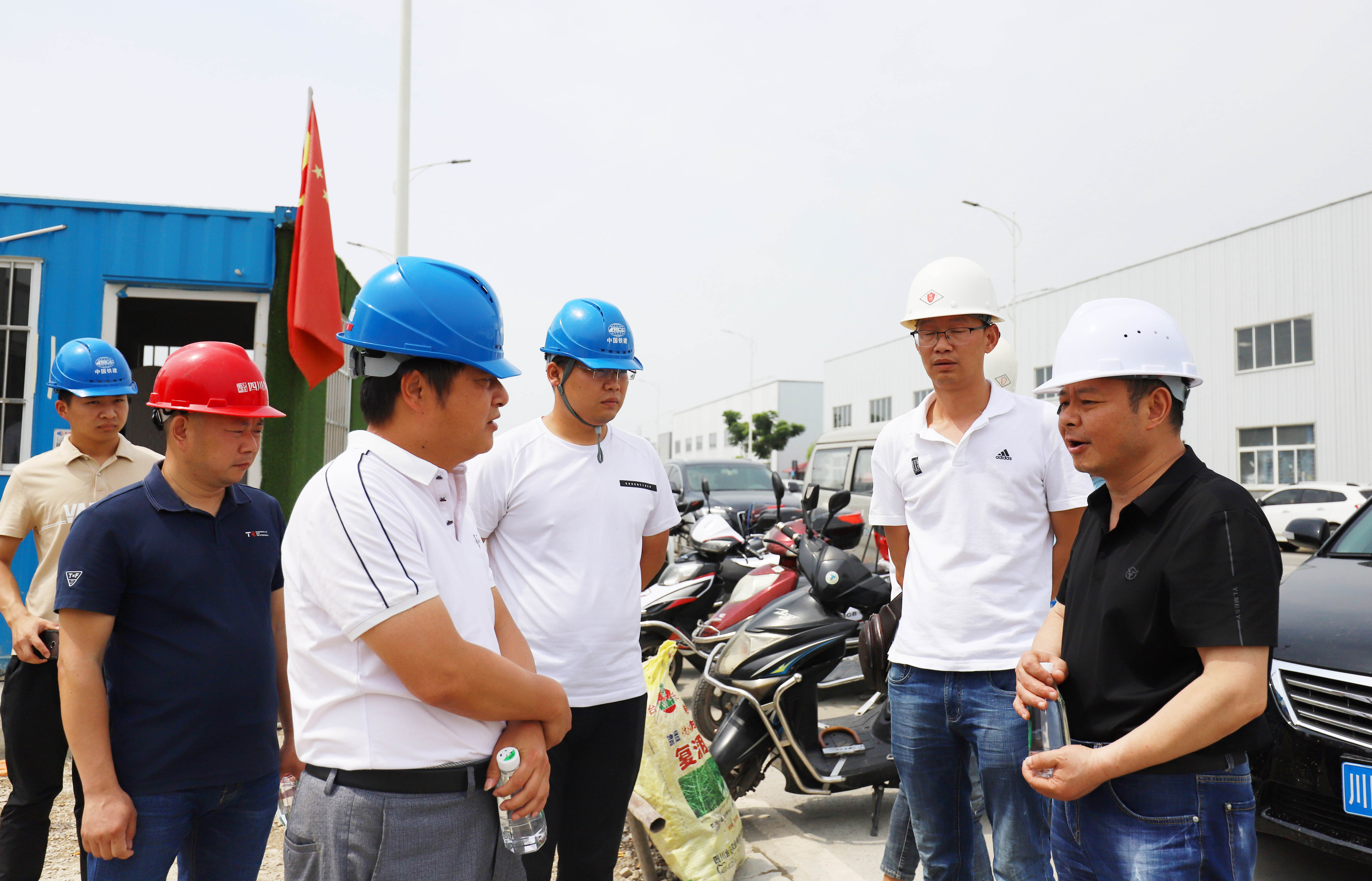 袁志钦安全检查.jpg 袁志钦安全检查.jpg