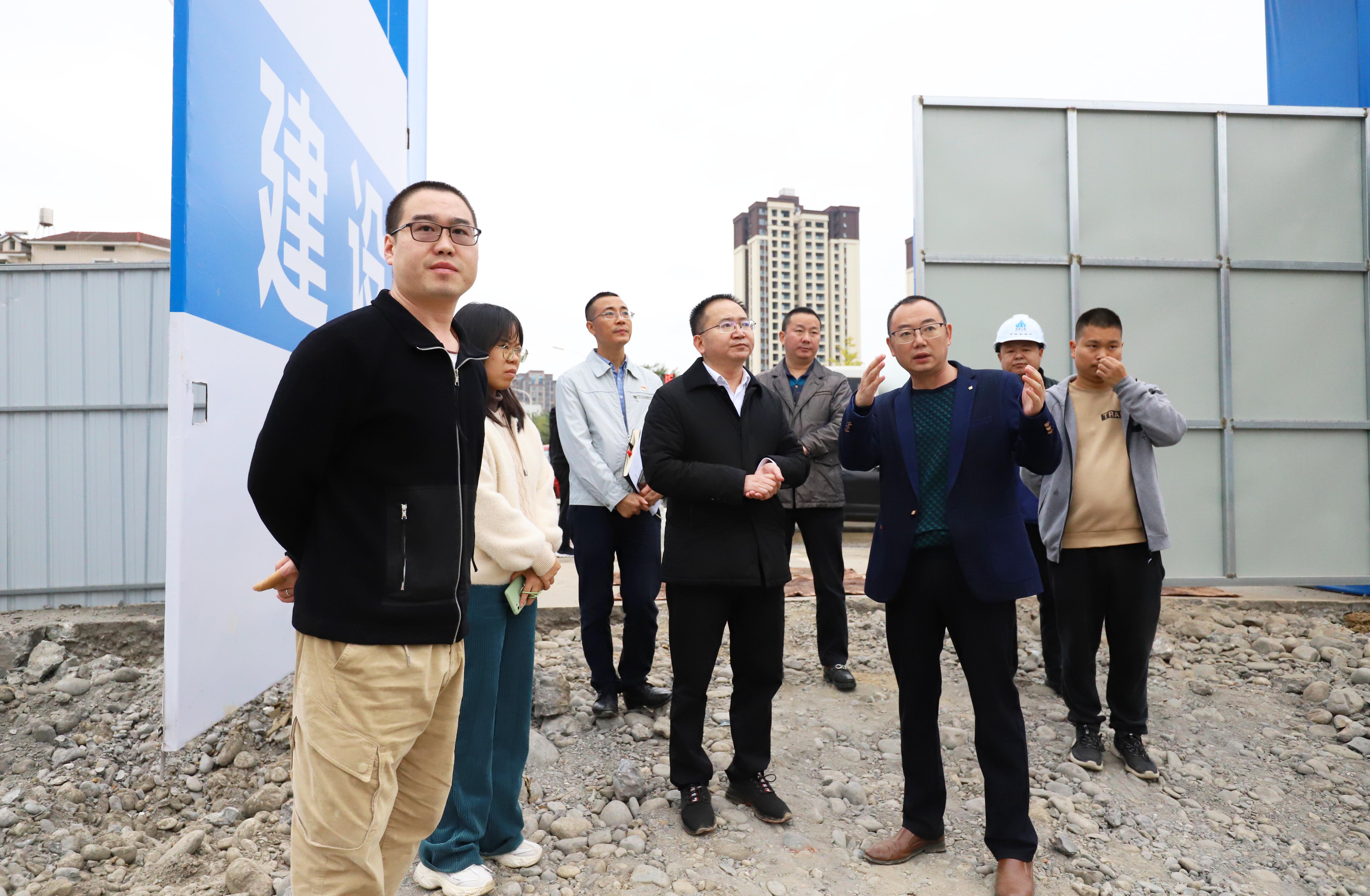 11.3陈鼎调研2.jpg 11.3陈鼎调研2.jpg