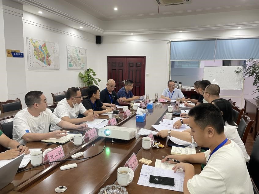 9.7经开投控集团实行项目建设推进夜会制度.jpg 9.7经开投控集团实行项目建设推进夜会制度.jpg