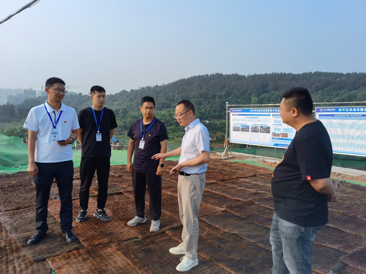 6.9加班加点抢进度,全力以赴赶工期1.jpg 6.9加班加点抢进度,全力以赴赶工期1.jpg