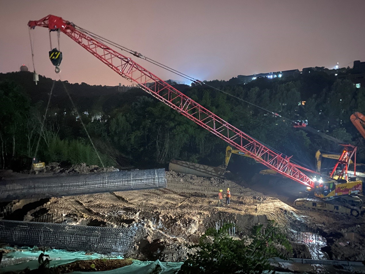 6.9加班加点抢进度,全力以赴赶工期3.jpg 6.9加班加点抢进度,全力以赴赶工期3.jpg