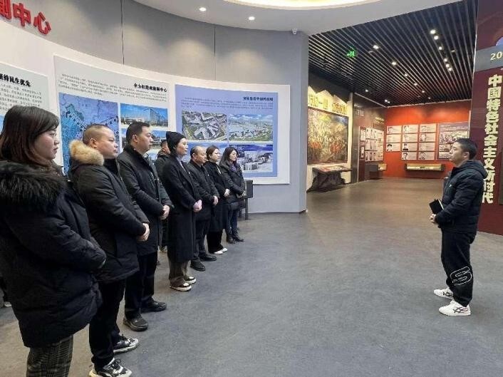 12.29丰富主题党日活动 激发基层组织活力3.jpg