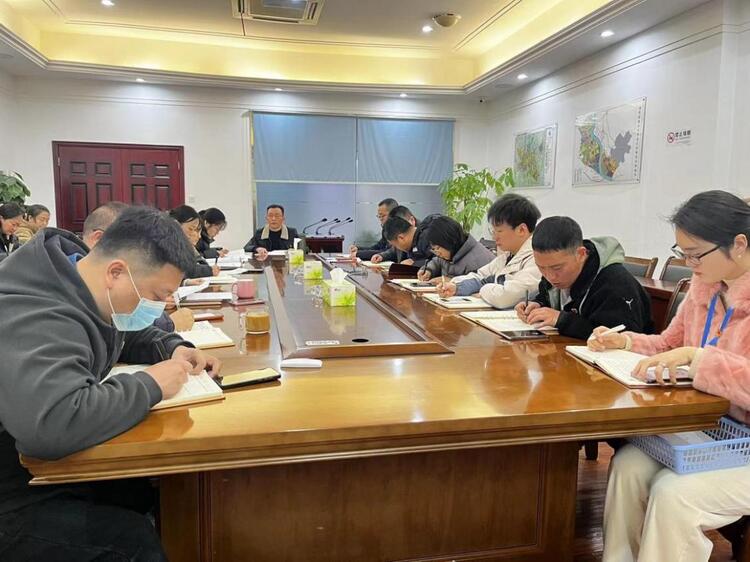 3.1聚焦“五强”干部精神 抓实基层建设1.jpg