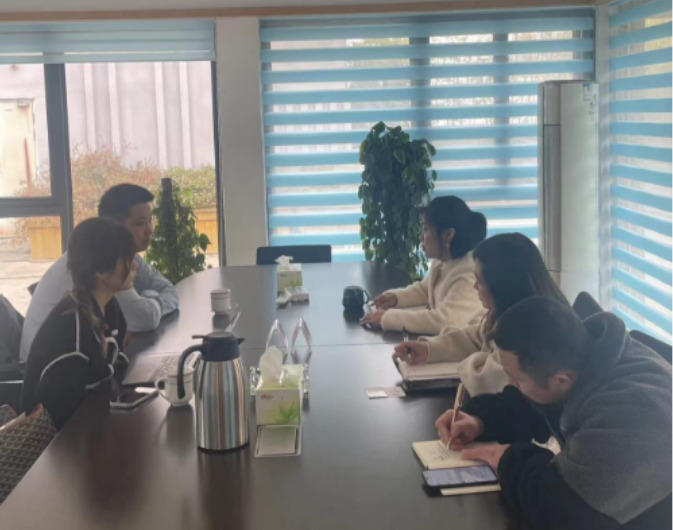 区经合局党支部、鑫耀集团党委与西南证券四川分公司党总支开展联合主题党日活动1.jpg